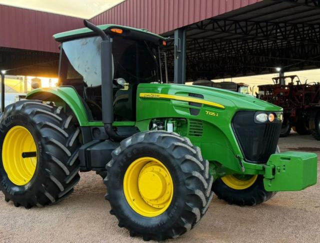 TRATOR JOHN DEERE 7-225 J