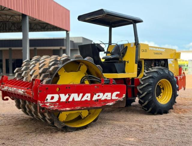 Rolo Compactador  Dynapac CA-25